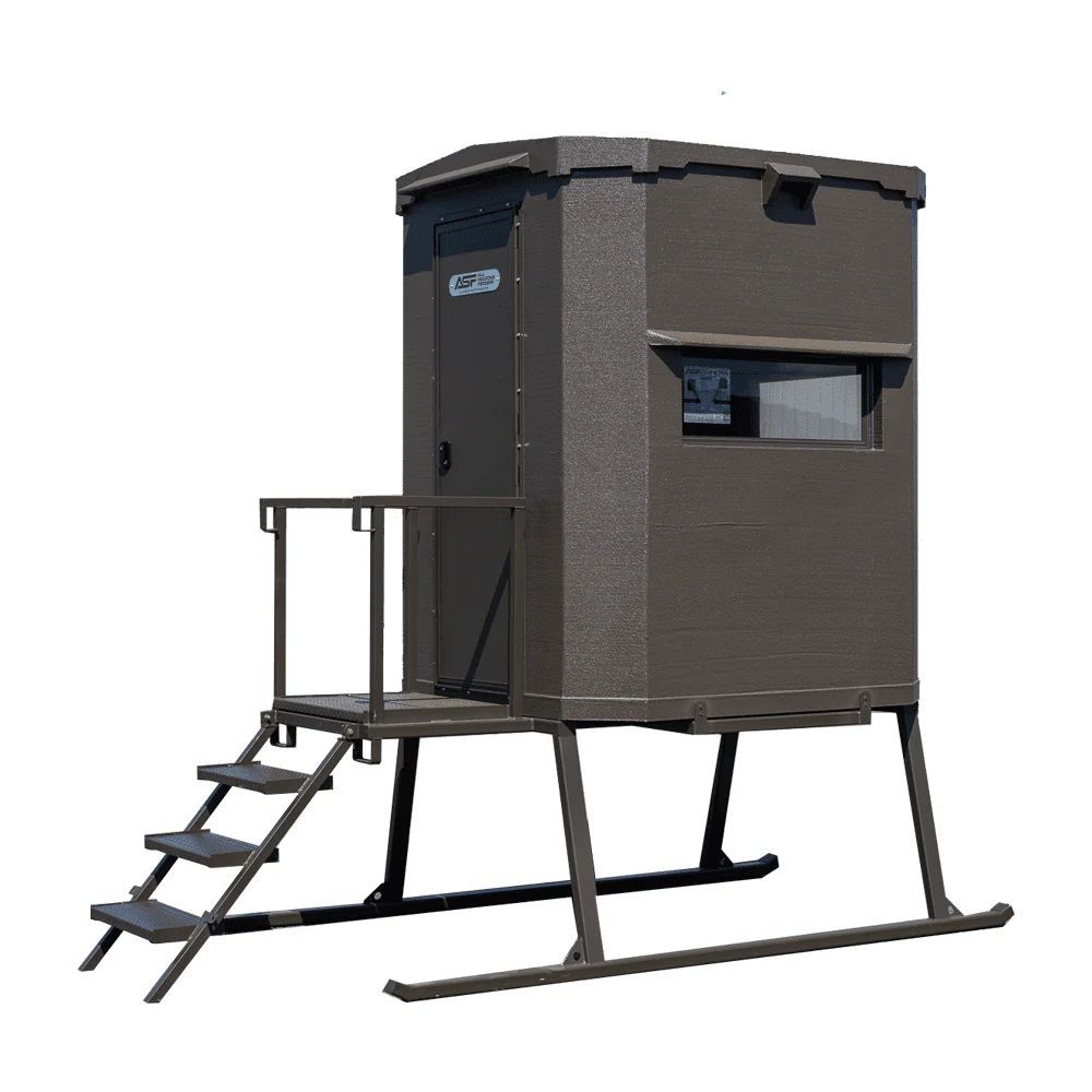 All Season Feeders Little Chingon Stand on 3 FT Skid (200270)