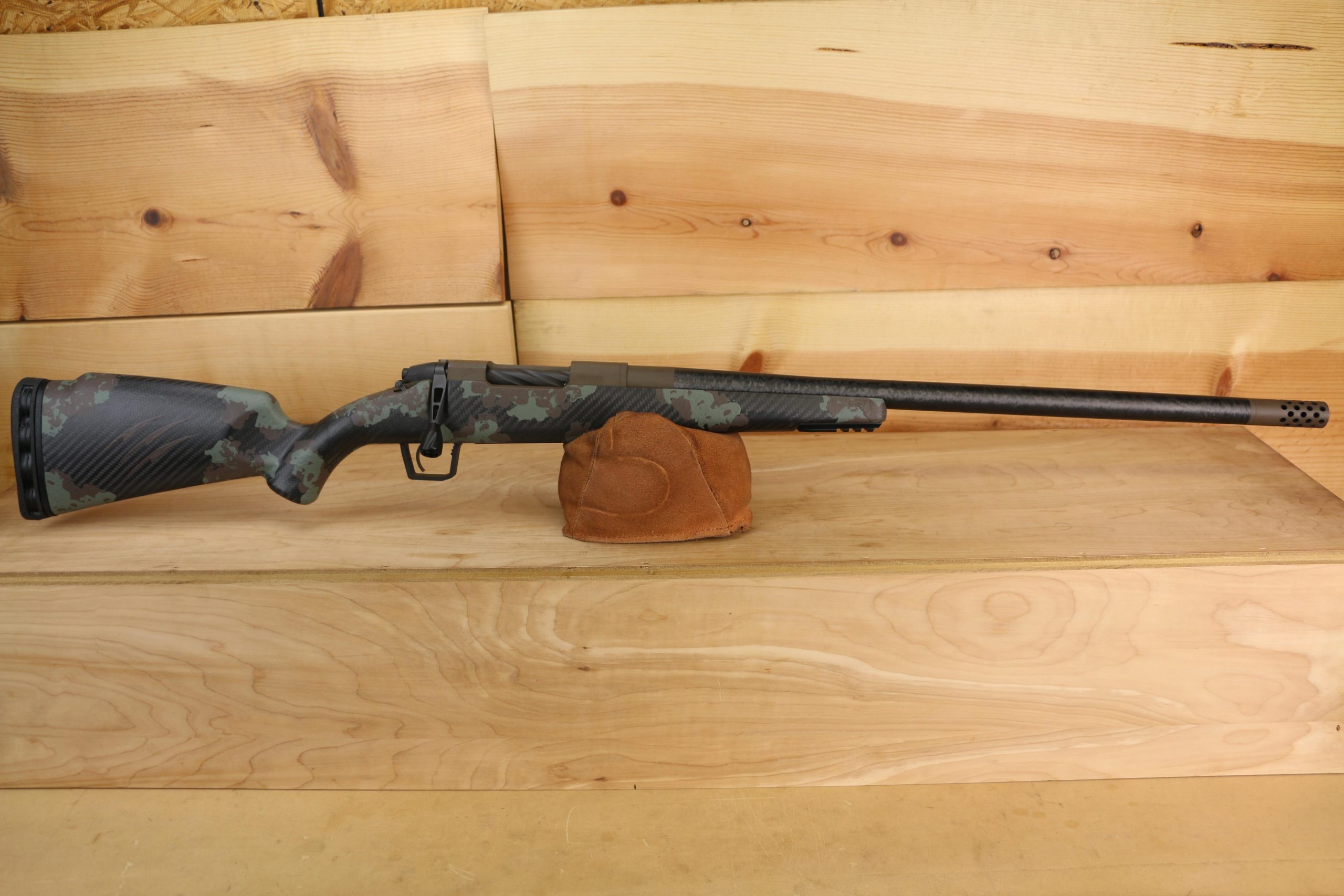 Fierce Carbon Rogue Rifle ROG22CM22BRF, 22 Creedmoor, 22" C3 Carbon Barrel, Brown Forest Carbon Stock, 3 Rds